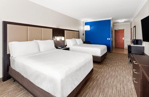 Altamont Hotel | Holiday Inn Express Hotel & Suites Klamath Falls Central