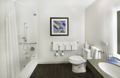 Fisherman's Wharf Hotel | Holiday Inn Express and Suites Fisherman's Wharf by IHG