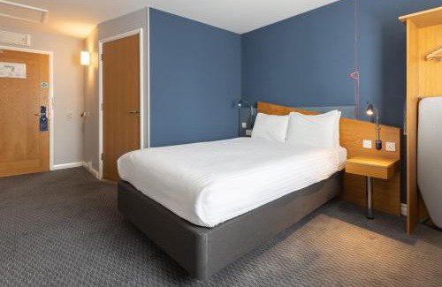 Central Aberdeen Hotel | Holiday Inn Express Aberdeen City Centre by IHG