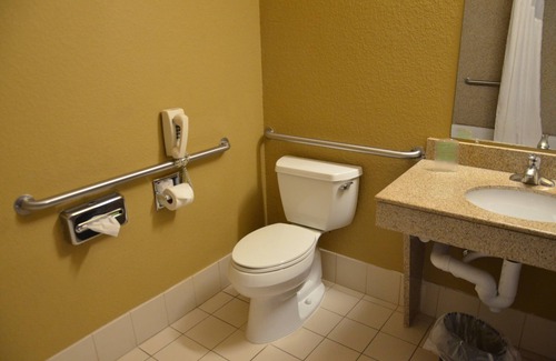 Amarillo Hotel | Holiday Inn Express Amarillo South by IHG