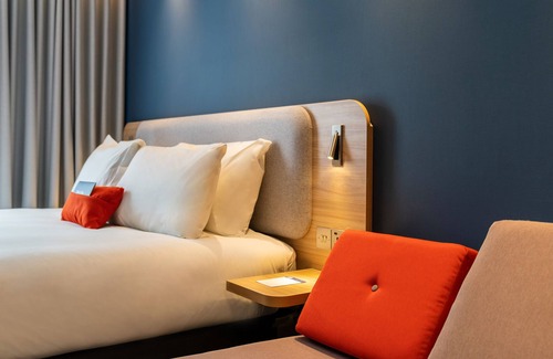 Amsterdam North Hotel | Holiday Inn Express Amsterdam - North Riverside by IHG