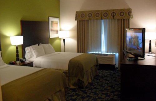 Urbandale Hotel | Holiday Inn Express and Suites Urbandale Des Moines by IHG