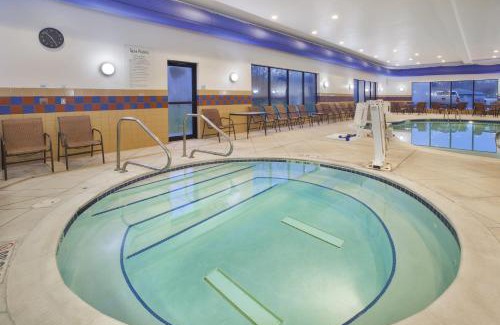 Triadelphia Hotel | Holiday Inn Express and Suites Wheeling by IHG