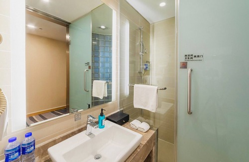 Jintai District Hotel | Holiday Inn Express Baoji City Centre by IHG