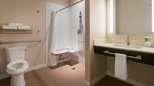 Meridian Hotel | Holiday Inn Express Bellingham by IHG