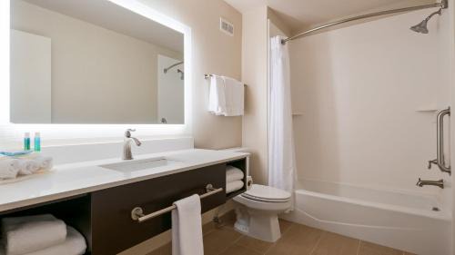 Meridian Hotel | Holiday Inn Express Bellingham by IHG