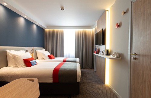 Lormont Hotel | Holiday Inn Express Bordeaux - Lormont by IHG