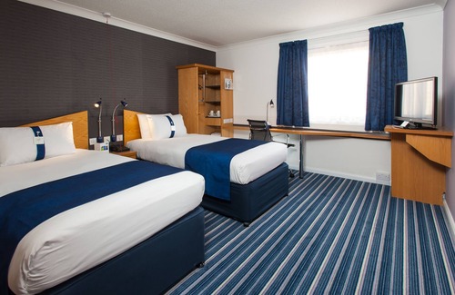 Cribbs Causeway Hotel | Holiday Inn Express Bristol - Filton by IHG
