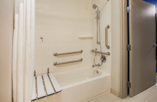Cabot Hotel | Holiday Inn Express Cabot by IHG
