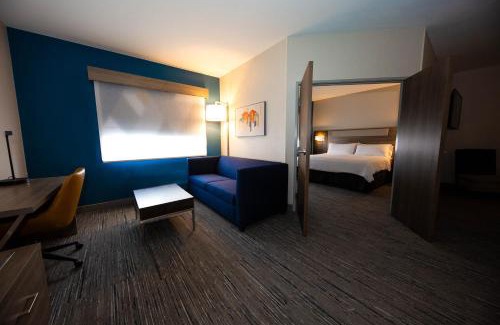 Canyon Hotel | Holiday Inn Express - Canyon by IHG