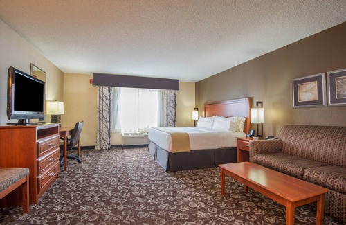 Casper Hotel | Holiday Inn Express Casper-Interstate 25 by IHG