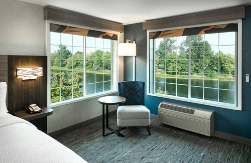 Corvallis Hotel | Holiday Inn Express Corvallis-On the River by IHG