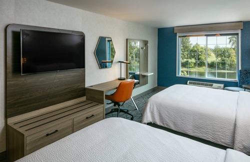 Corvallis Hotel | Holiday Inn Express Corvallis-On the River by IHG