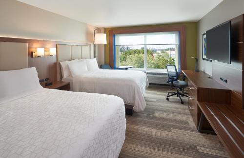 Doral Hotel | Holiday Inn Express Doral Miami by IHG