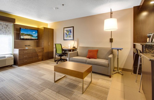 Newbern Hotel | Holiday Inn Express Dublin by IHG