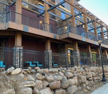 Historic Downtown Durango Hotel | Holiday Inn Express Durango Downtown- Animas River