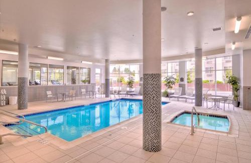 Springfield Hotel | Holiday Inn Express : Eugene - Springfield by IHG