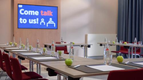 Gutleutviertel Hotel | Holiday Inn Express Frankfurt Messe by IHG