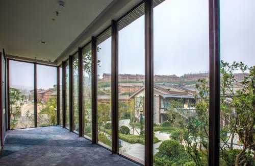 Qinglong County Hotel | Holiday Inn Express Guizhou Qinglong by IHG