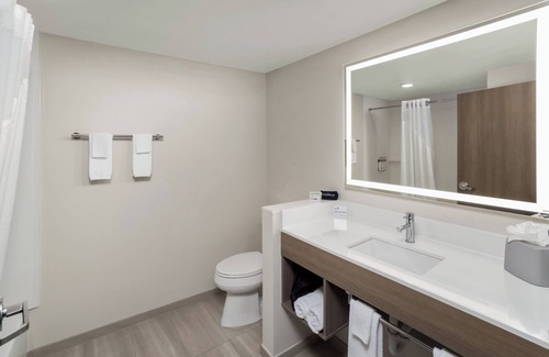 Hattiesburg Hotel | Holiday Inn Express Hattiesburg West Univ Area by IHG