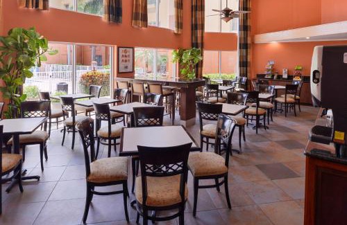 Highpoint Hotel | Holiday Inn Express Hotel Clearwater East - ICOT Center by IHG