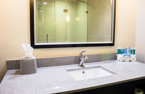 Havelock Hotel | Holiday Inn Express Havelock NW- New Bern by IHG