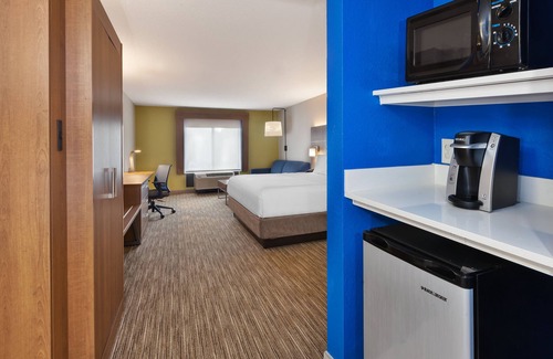 Western Branch North Hotel | Holiday Inn Express Hotel & Suites Chesapeake by IHG