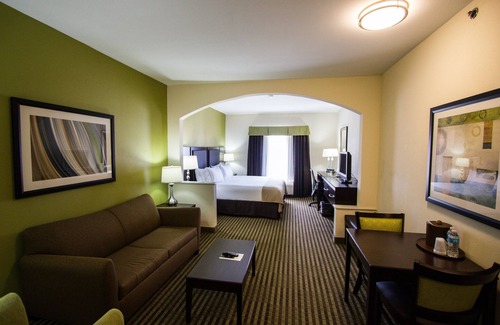 Nacogdoches Hotel | Holiday Inn Express Hotel and Suites Nacogdoches by IHG