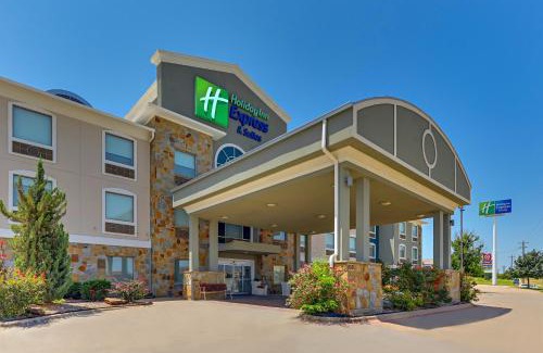 Weatherford Hotel | Holiday Inn Express Hotel and Suites Weatherford by IHG