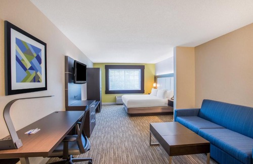 Atascadero Hotel | Holiday Inn Express Hotel & Suites Atascadero by IHG