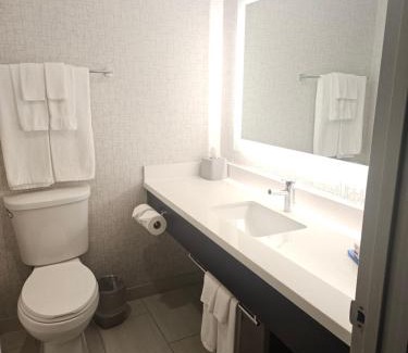 Burlington Hotel | Holiday Inn Express Hotels & Suites Burlington by IHG
