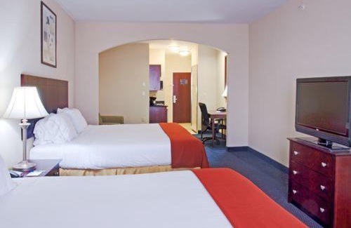 Orange Hotel | Holiday Inn Express Hotel and Suites Orange, an IHG Hotel
