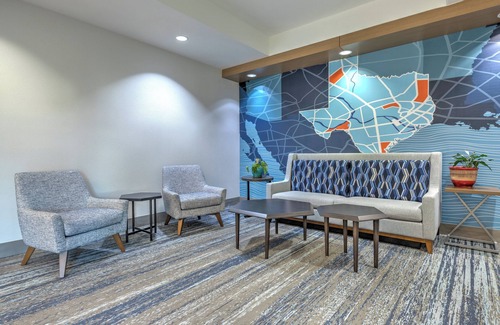 Athens Hotel | Holiday Inn Express Hotel & Suites Athens by IHG
