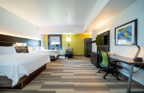 Bedford Hotel | Holiday Inn Express Hotel & Suites Bedford by IHG