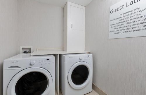 Eugene Hotel | Holiday Inn Express Hotel & Suites Eugene Downtown - University by IHG