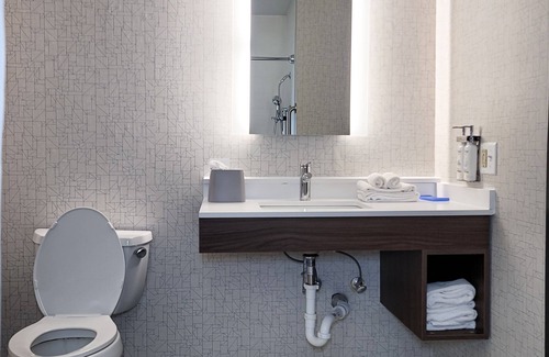 Enid Hotel | Holiday Inn Express Hotel & Suites Enid - Highway 412 by IHG