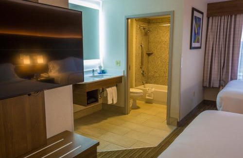 Pasco Hotel | Holiday Inn Express Hotel & Suites Pasco-TriCities by IHG