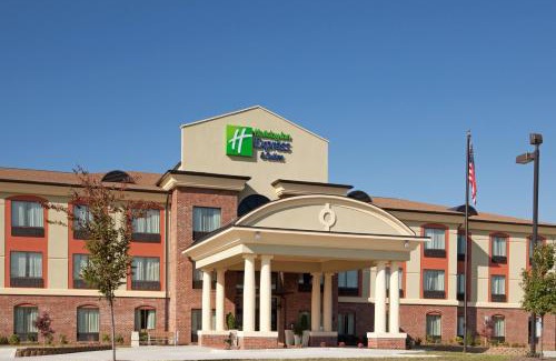 Salem Hotel | Holiday Inn Express Hotel & Suites Salem by IHG