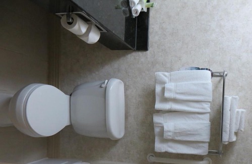 Ames Hotel | Holiday Inn Express Hotel & Suites Ames by IHG