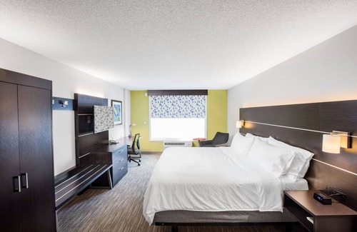 Altoona Hotel | Holiday Inn Express Hotel & Suites Altoona-Des Moines by IHG