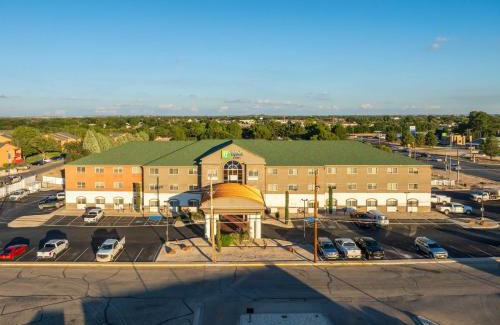 Carlsbad Hotel | Holiday Inn Express Hotel & Suites Carlsbad by IHG