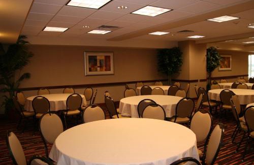 Chehalis Hotel | Holiday Inn Express Hotel & Suites Chehalis - Centralia by IHG