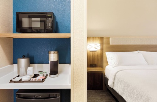 West Fairfax Hotel | Holiday Inn Express Hotel & Suites Culpeper by IHG