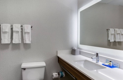 Harrison Hotel | Holiday Inn Express Hotel & Suites Harrison by IHG