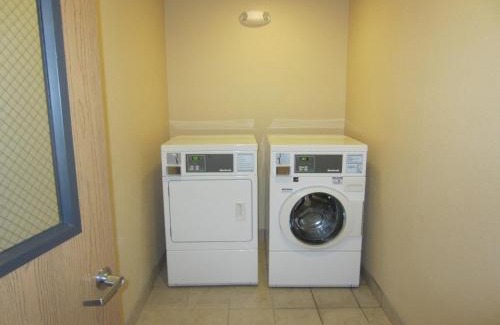 Lexington Hotel | Holiday Inn Express Hotel & Suites Lexington by IHG