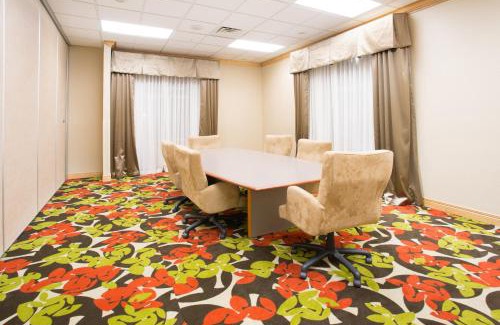 Lexington Hotel | Holiday Inn Express Hotel & Suites Lexington by IHG
