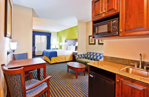 Ooltewah Hotel | Holiday Inn Express Hotel Ooltewah Springs-Chattanooga by IHG