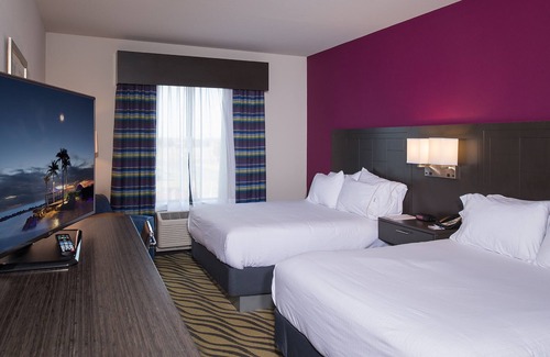 Hutchinson Hotel | Holiday Inn Express Hutchinson by IHG