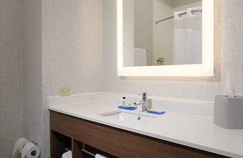 Indianapolis Hotel | Holiday Inn Express Indianapolis - Southeast by IHG