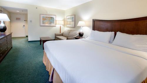 Plainfield Hotel | Holiday Inn Express Indianapolis Airport by IHG